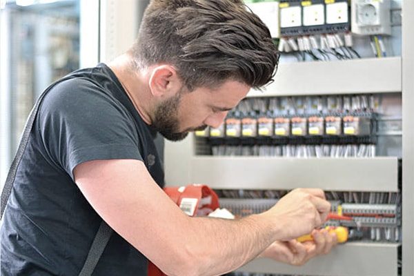 elektriker roskilde håndværker service 600x400